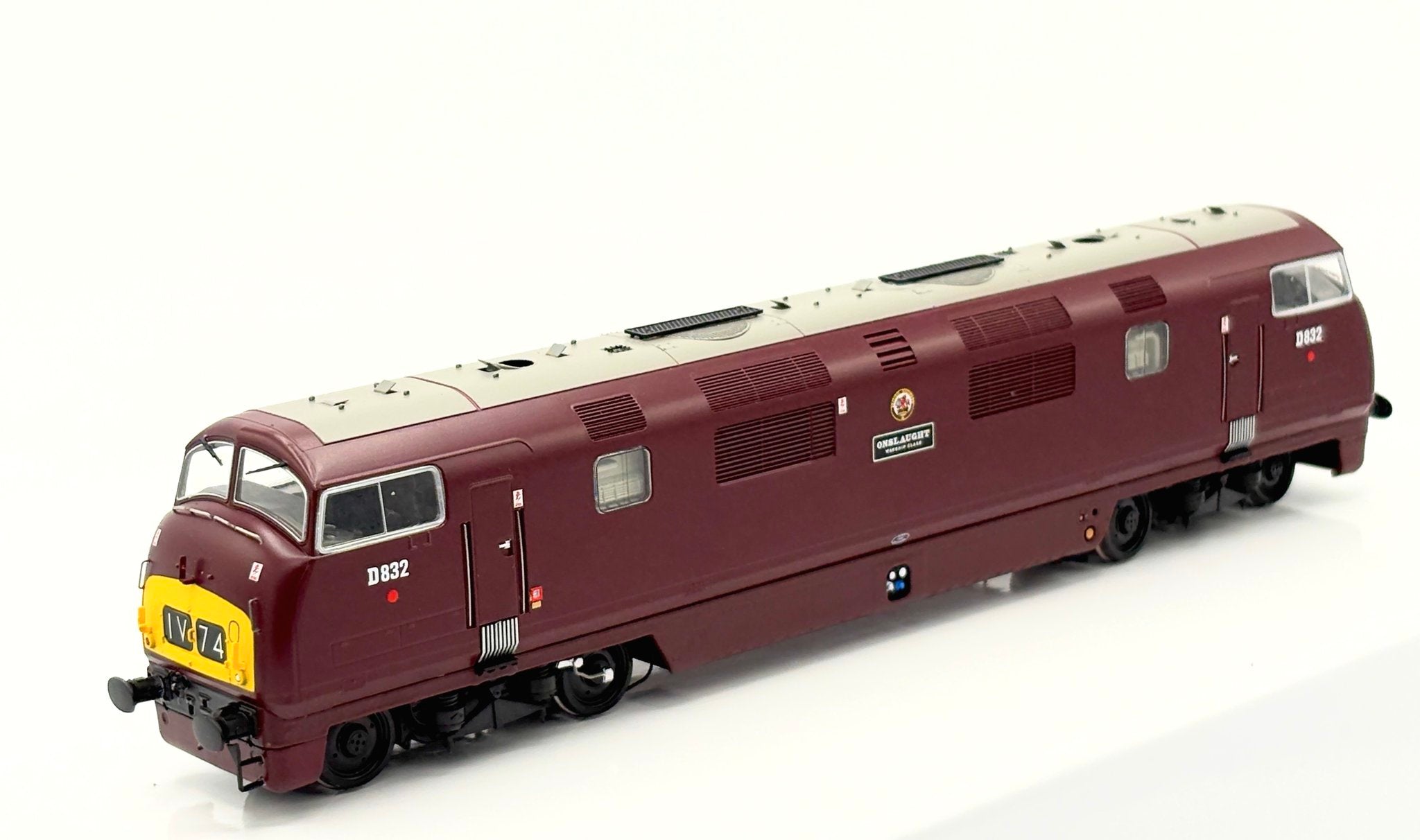 Class 42 - BR Maroon - D832 - OO Scale - DCC Sound Fitted