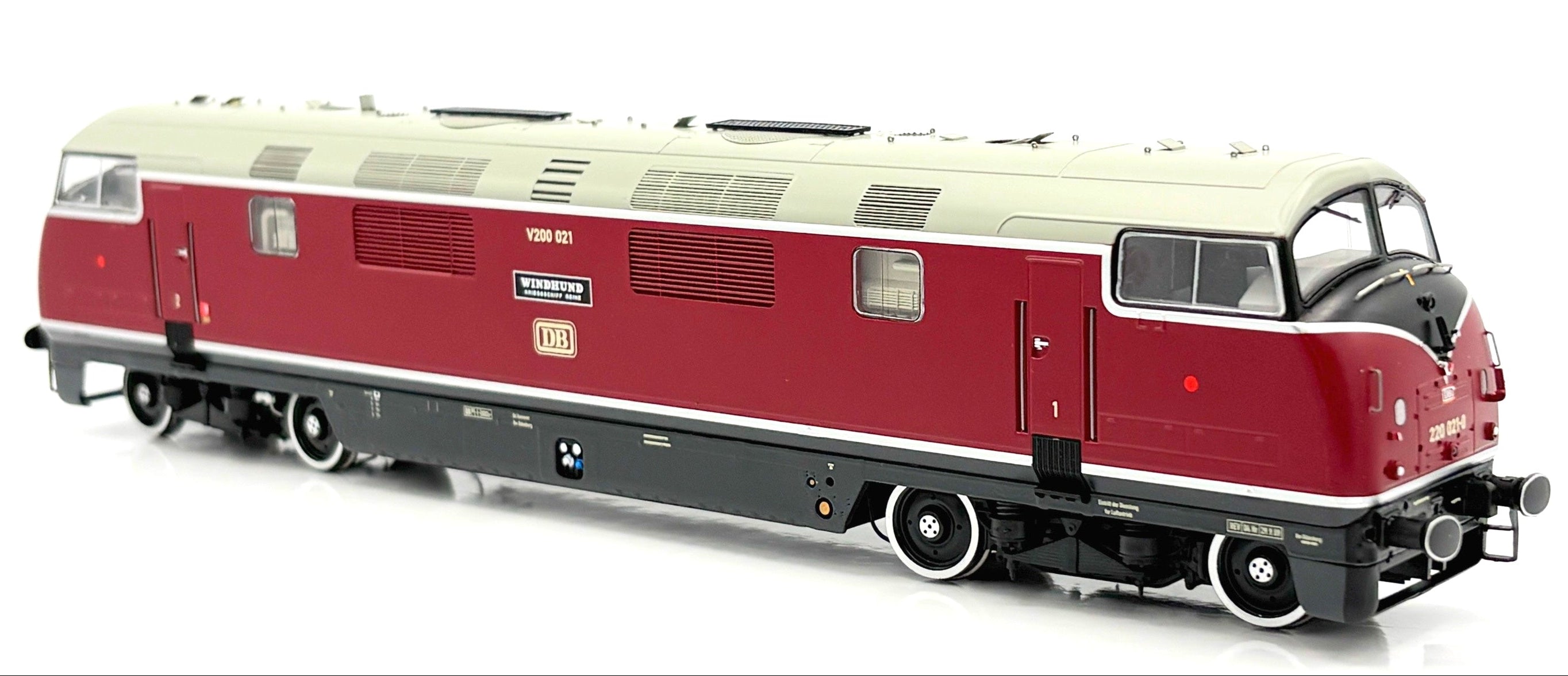 Class 42 - DB Red/Grey - V220 021 - OO Scale