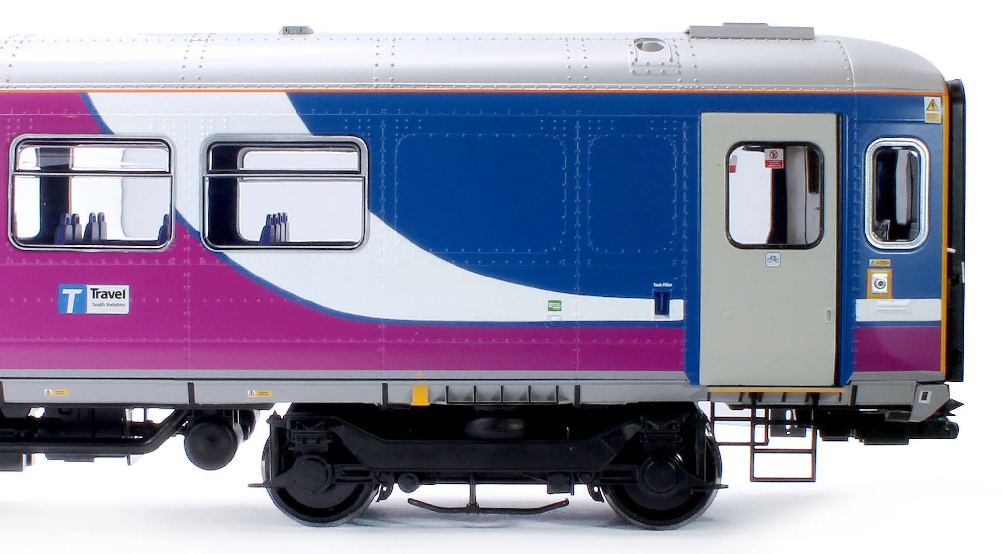 Class 153 - Northern - 153351 - O Scale - DCC Sound Fitted