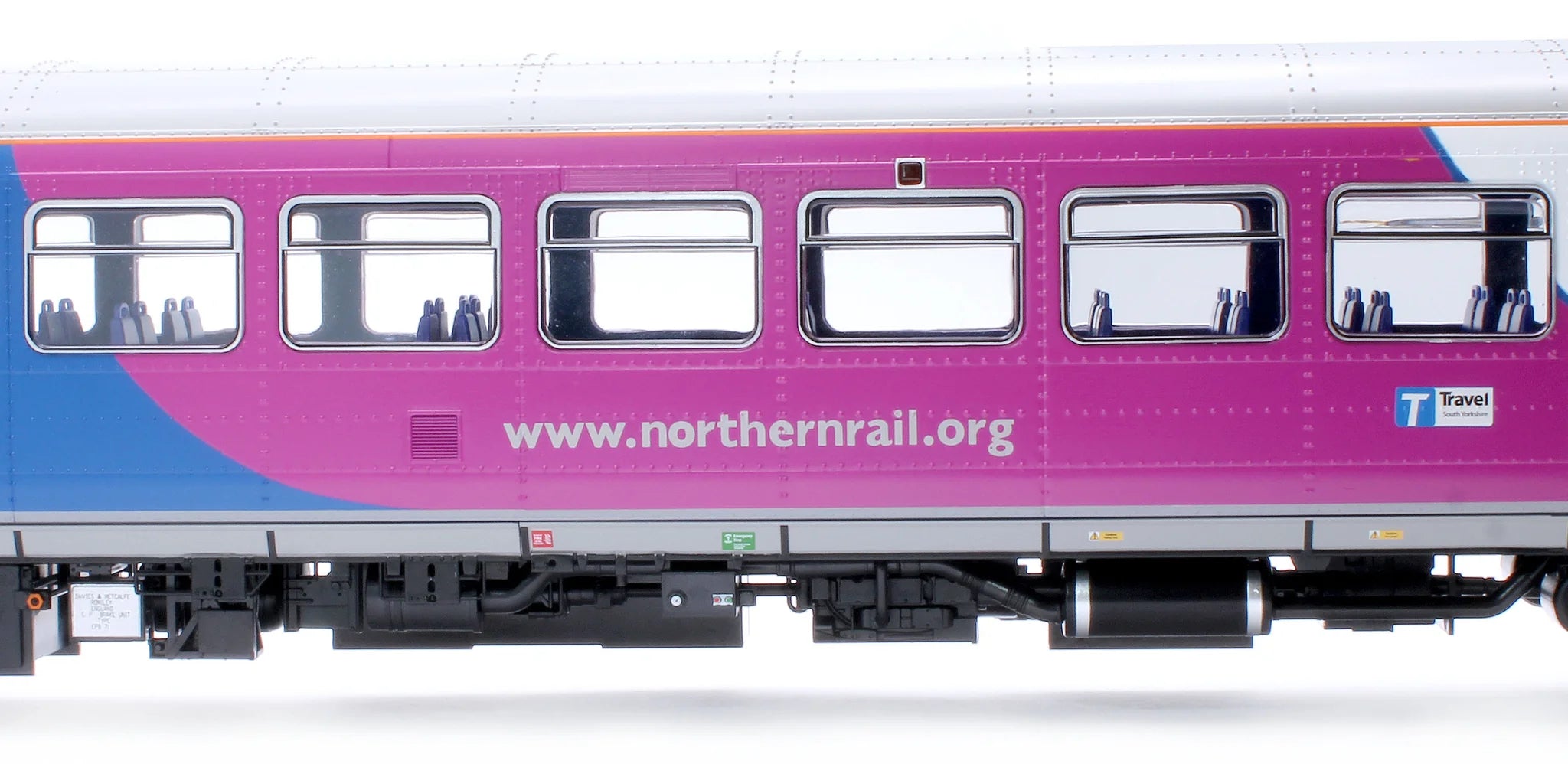 Class 153 - Northern - 153351 - O Scale - DCC Sound Fitted