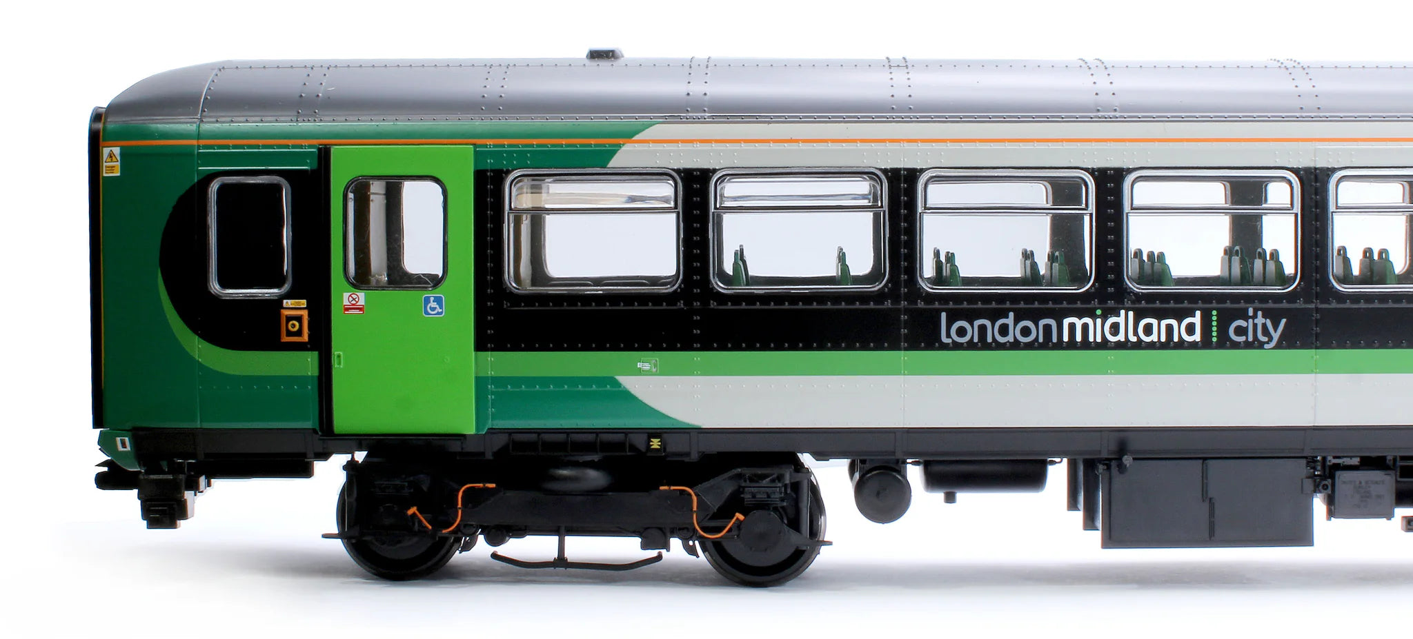 Luokka 153 - London Midland - 153356 - O-asteikko