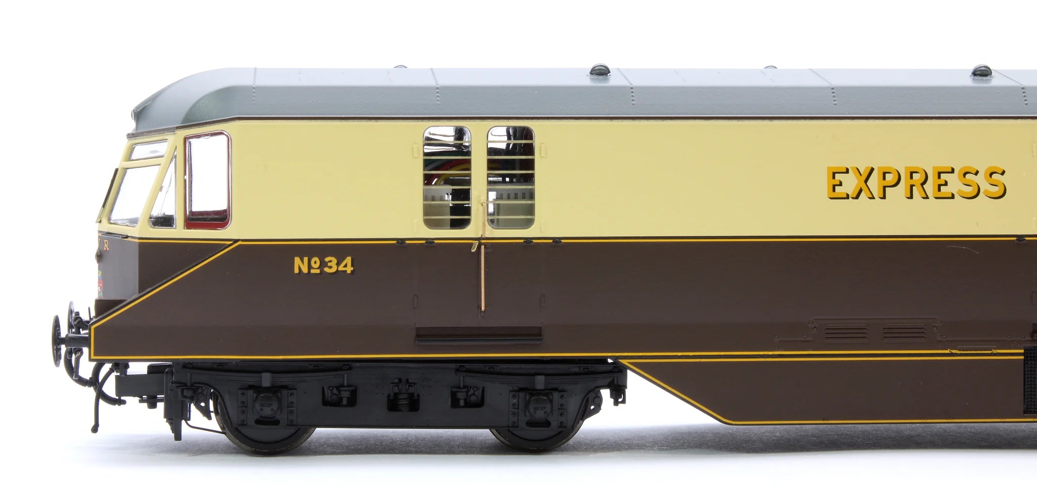 GWR AEC Railcar - GWR Chocolate/Cream - 34 - OO Scale