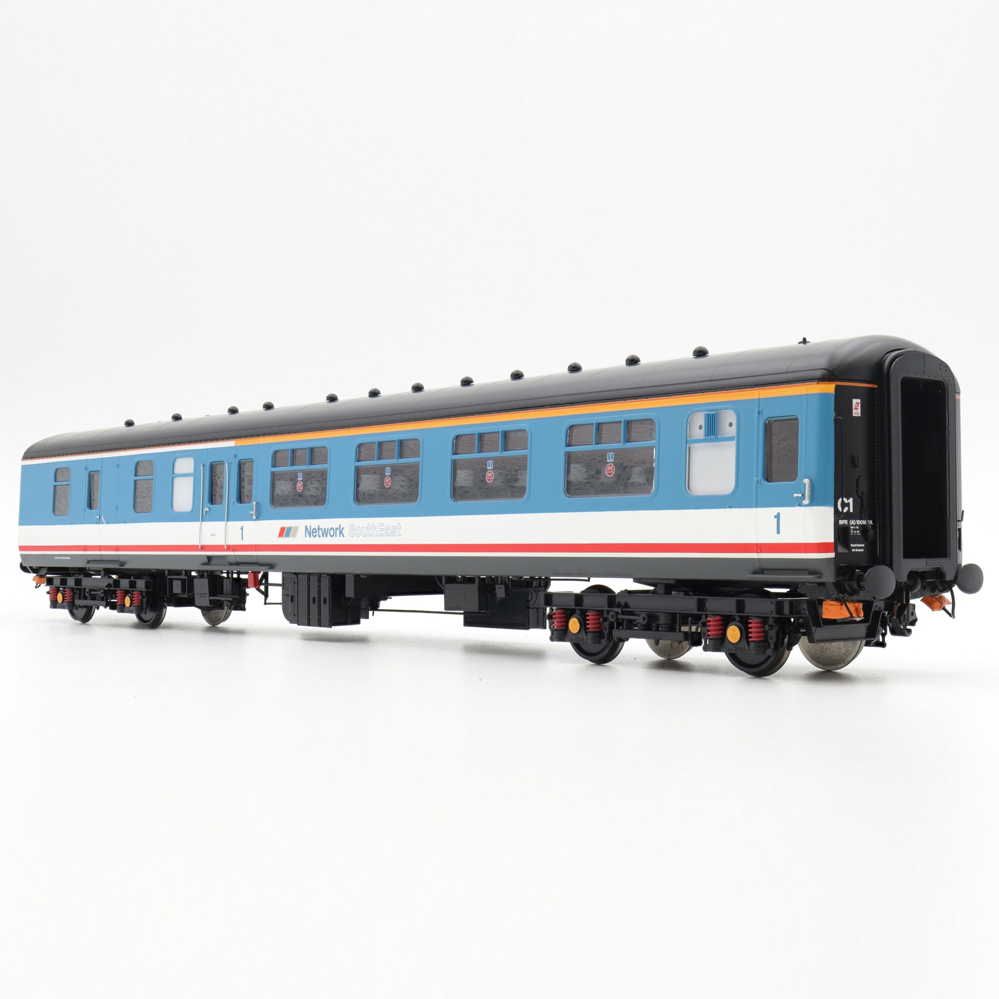Mk.2 Coaches – Heljan.com
